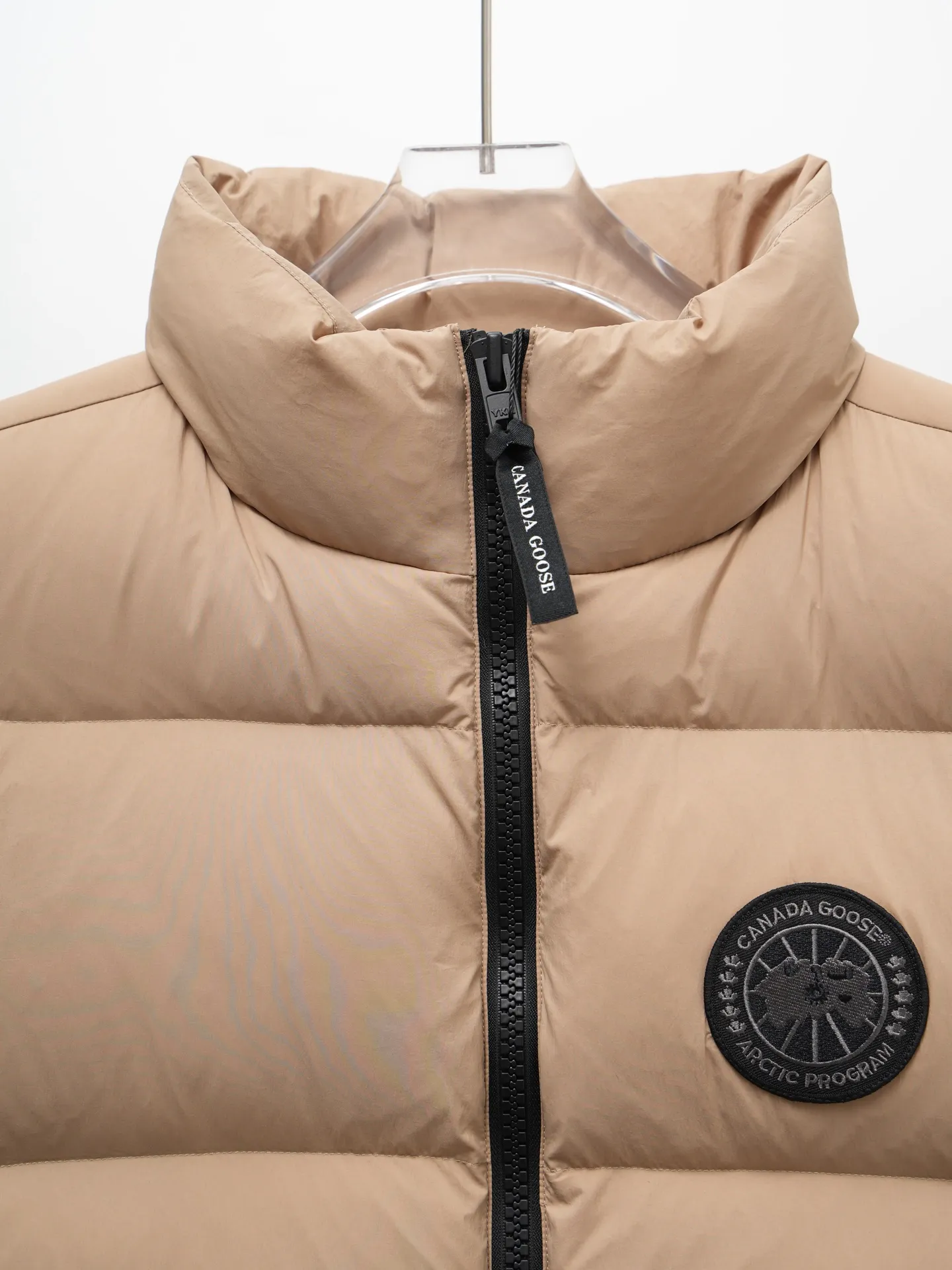 P560 CANADA GOOSE Canada Goose Lawrence men's brown black label down vest down jacket 2804MB